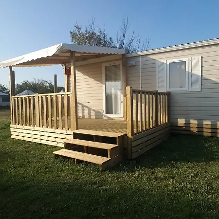 Camping Le Lion Bourg-Saint-Andéol